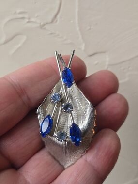 Silver Toned Brooch With Faux Stones. Unmarked.